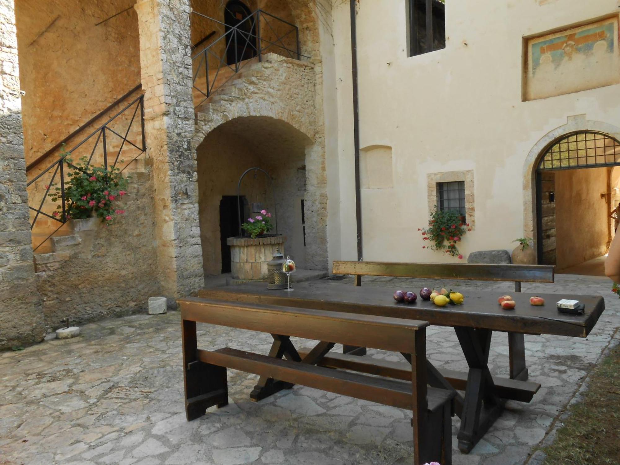 Abbazia San Pietro In Valle Ferentillo Εξωτερικό φωτογραφία